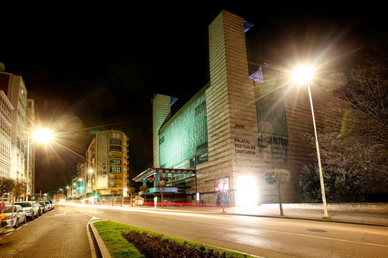 Apartamentos Reina Victoria Santander Exterior foto